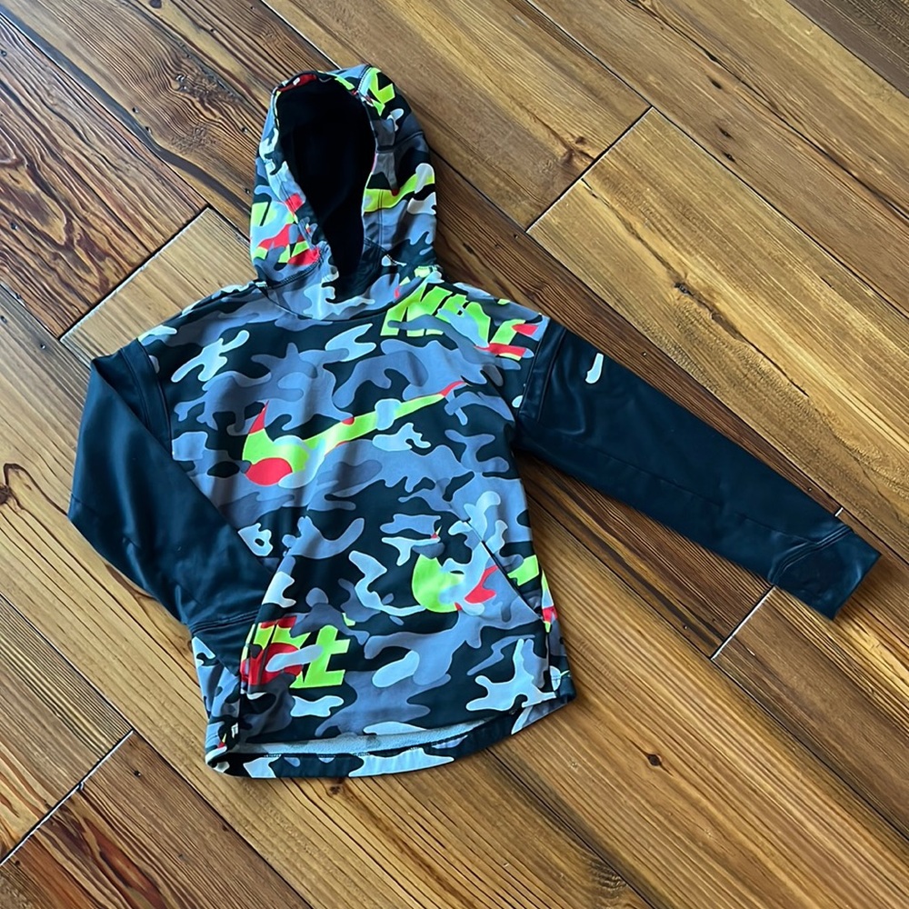 Nike Youth Camo Hoodie - Unisex